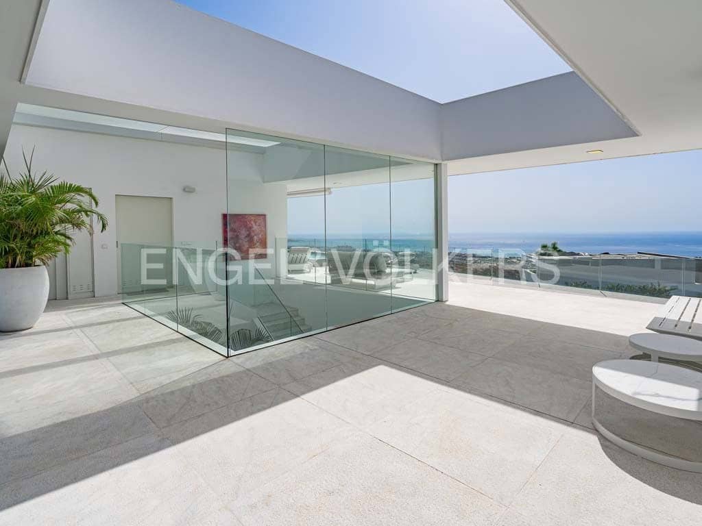 5 soverom Villa til salgs i Costa Adeje med svømmebasseng garasje - € 6 500 000 (Ref: 8389480)