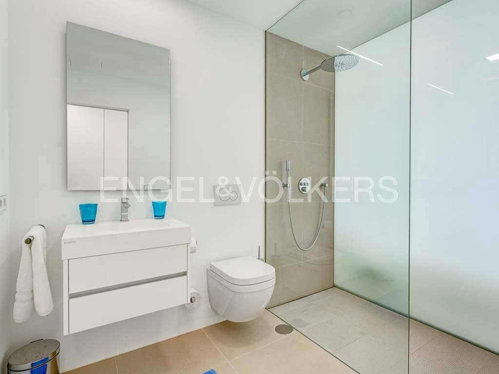 5 soverom Villa til salgs i Costa Adeje med svømmebasseng garasje - € 6 500 000 (Ref: 8389480)