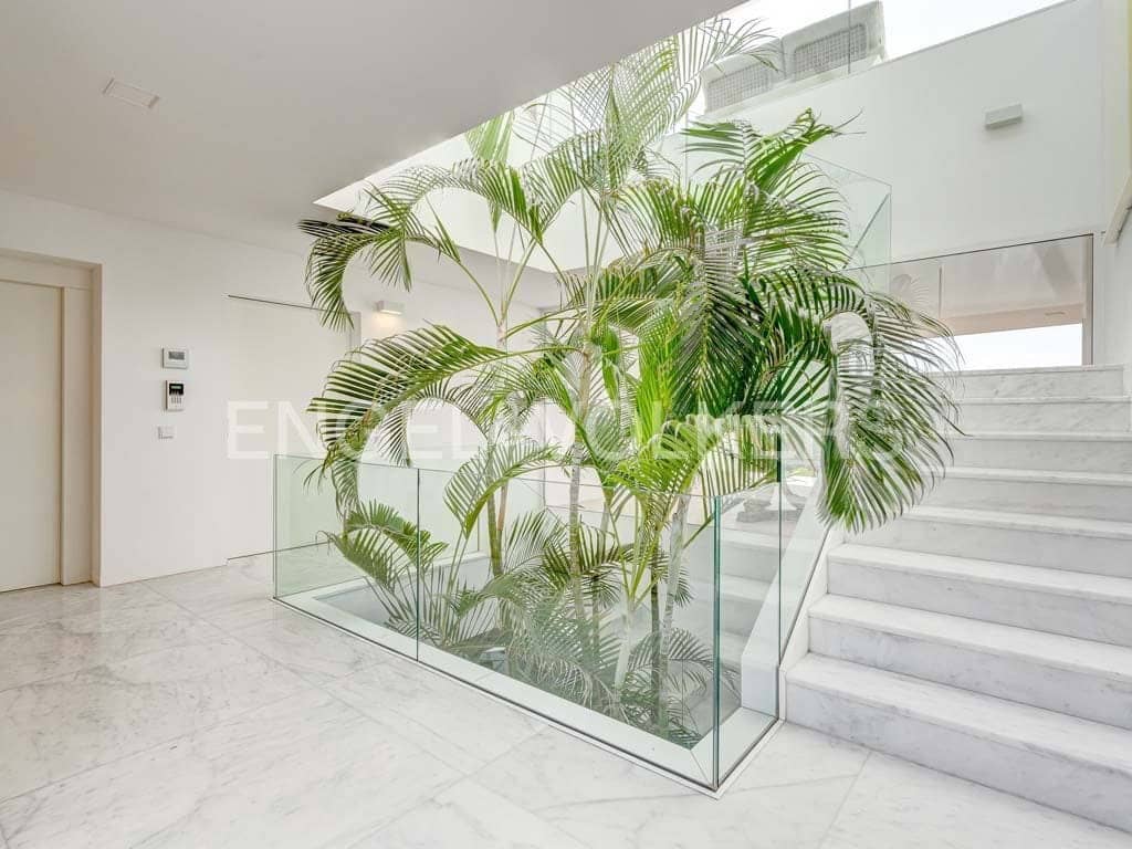 5 soverom Villa til salgs i Costa Adeje med svømmebasseng garasje - € 6 500 000 (Ref: 8389480)