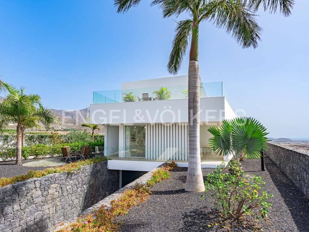 5 soverom Villa til salgs i Costa Adeje med svømmebasseng garasje - € 6 500 000 (Ref: 8389480)