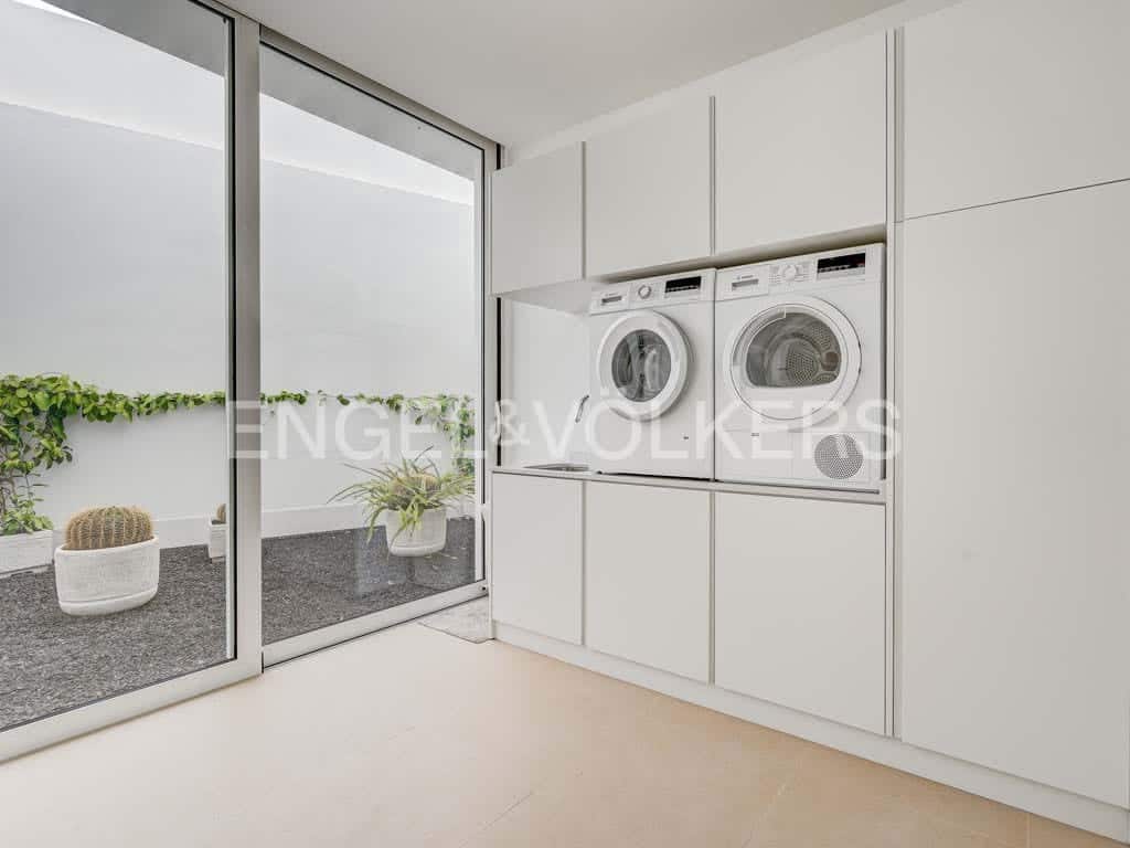 5 soverom Villa til salgs i Costa Adeje med svømmebasseng garasje - € 6 500 000 (Ref: 8389480)