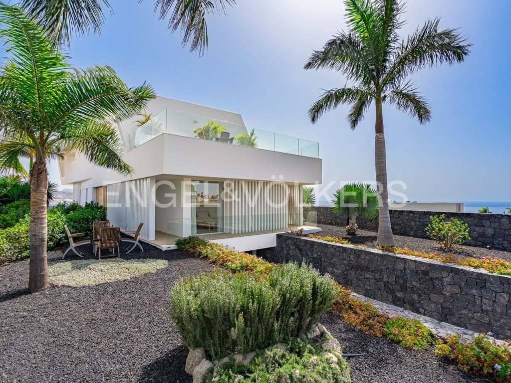 5 soverom Villa til salgs i Costa Adeje med svømmebasseng garasje - € 6 500 000 (Ref: 8389480)
