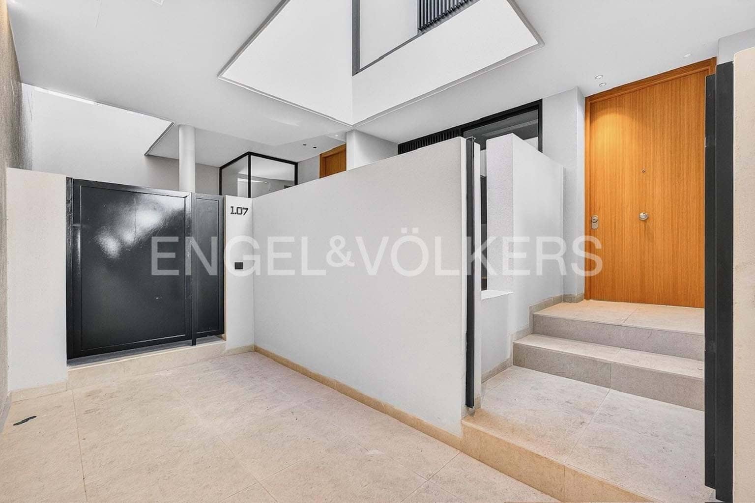 2 sovrum Lägenhet till salu i Callao Salvaje med pool - 1 060 000 € (Ref: 8413895)