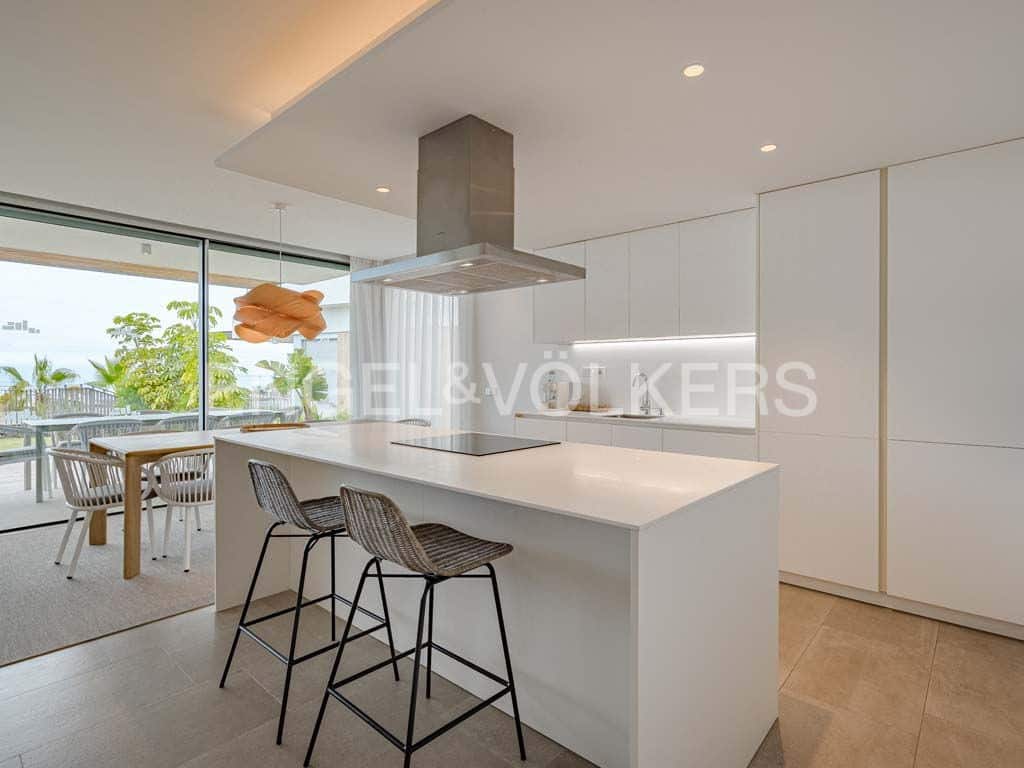 3 soveværelse Lejlighed til salg i Guia de Isora med swimmingpool - € 1.299.000 (Ref: 8413896)