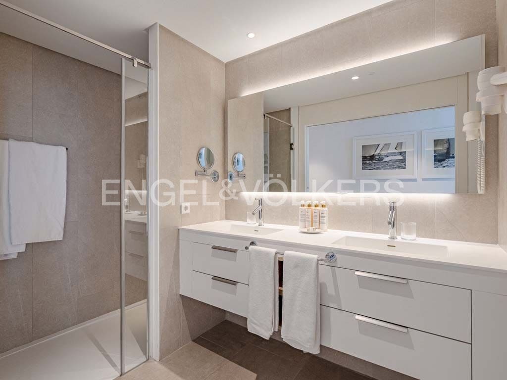 3 soveværelse Lejlighed til salg i Guia de Isora med swimmingpool - € 1.299.000 (Ref: 8413896)