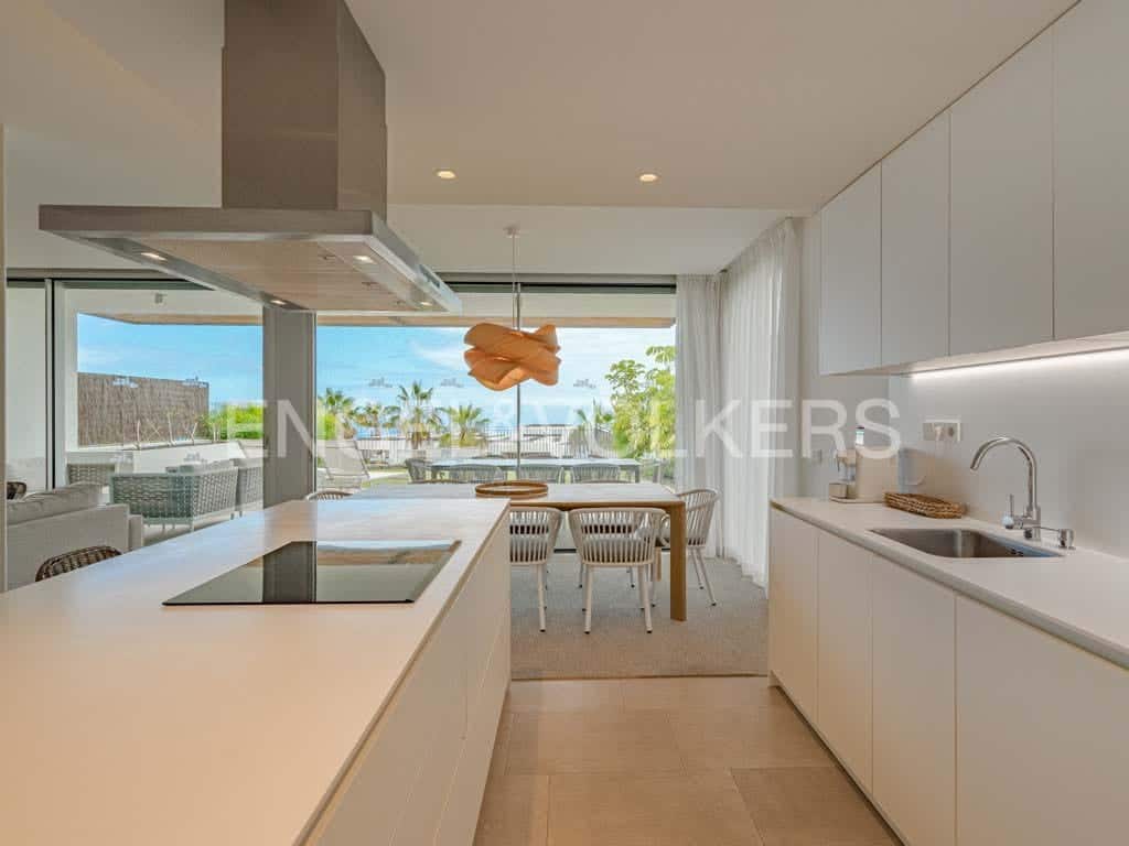 3 soveværelse Lejlighed til salg i Guia de Isora med swimmingpool - € 1.299.000 (Ref: 8413896)