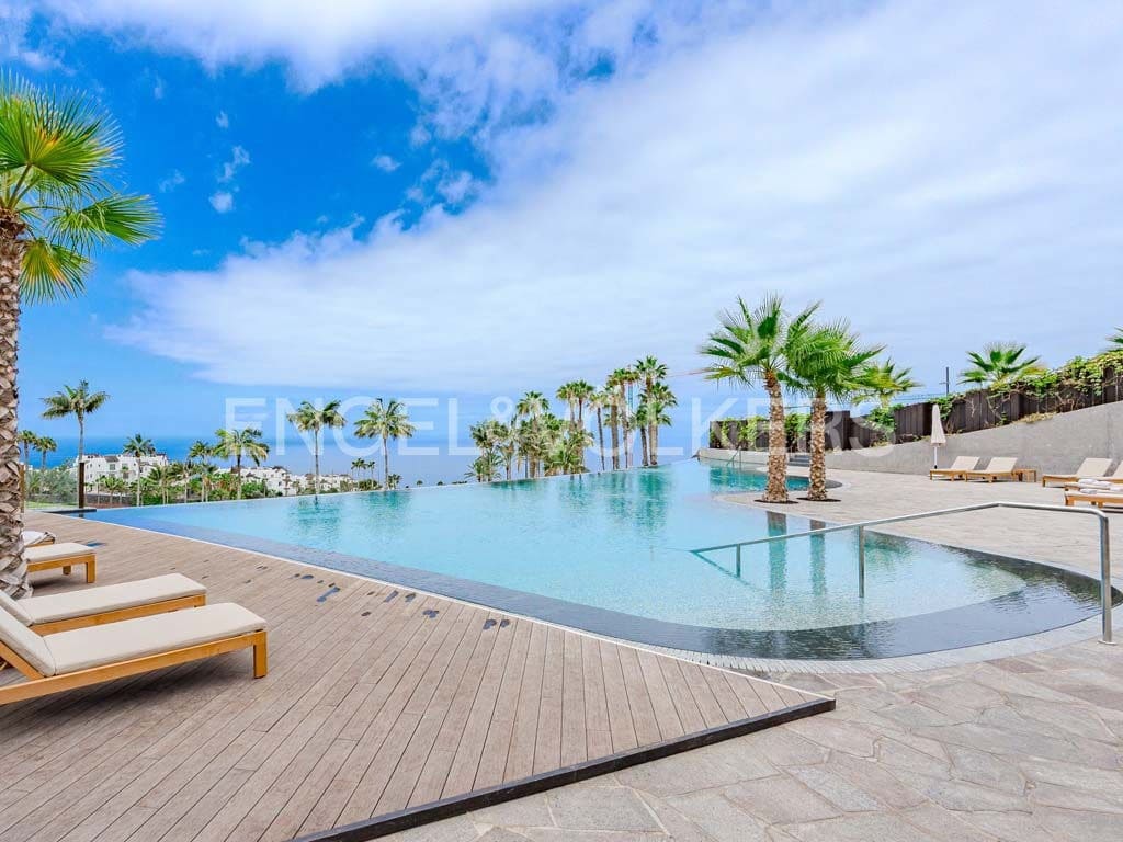 3 soveværelse Lejlighed til salg i Guia de Isora med swimmingpool - € 1.299.000 (Ref: 8413896)