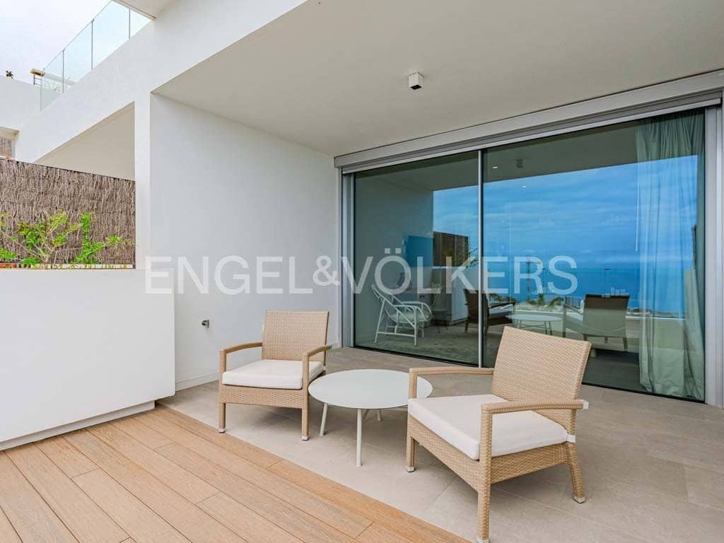 3 soveværelse Lejlighed til salg i Guia de Isora med swimmingpool - € 1.299.000 (Ref: 8413896)