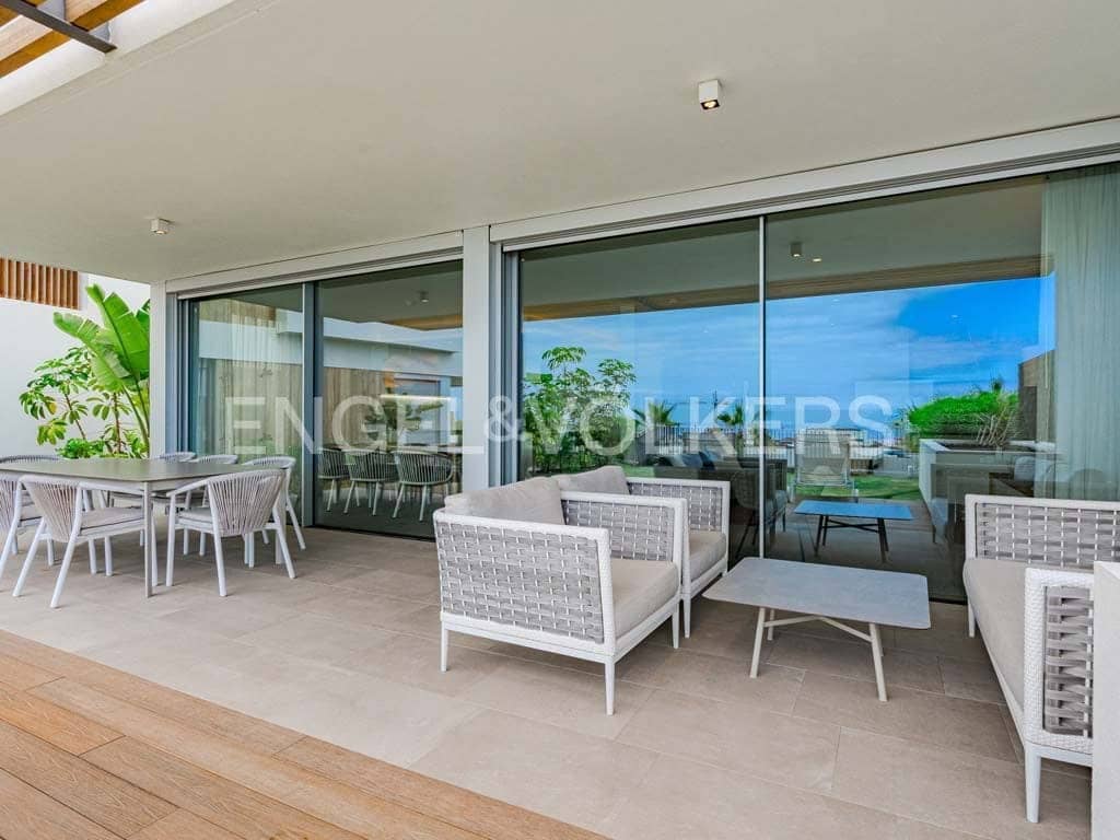 3 soveværelse Lejlighed til salg i Guia de Isora med swimmingpool - € 1.299.000 (Ref: 8413896)