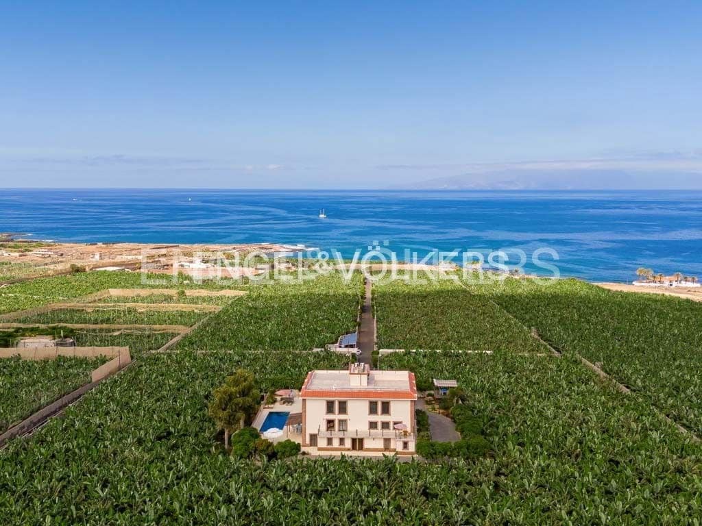 12 soverom Villa til salgs i Alcala med svømmebasseng - € 9 400 000 (Ref: 8437497)