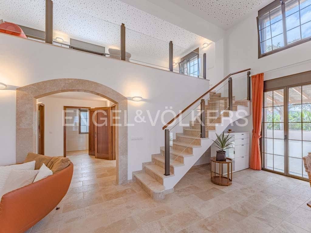 12 soveværelse Villa til salg i Alcala med swimmingpool - € 9.400.000 (Ref: 8437497)