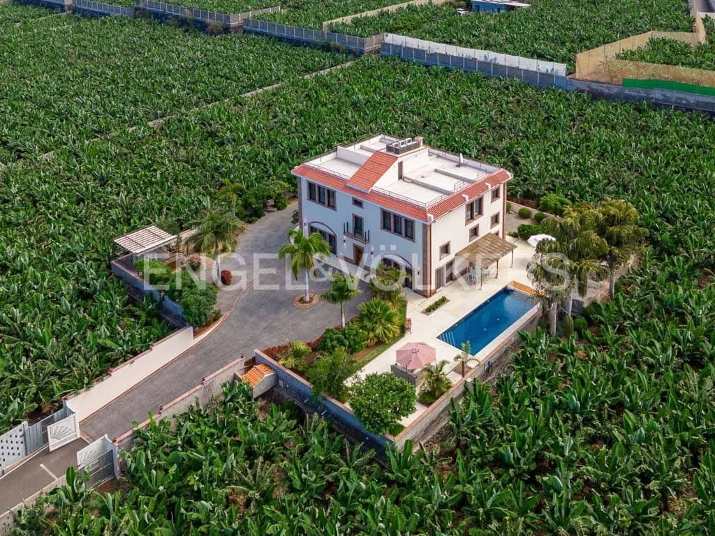 12 soveværelse Villa til salg i Alcala med swimmingpool - € 9.400.000 (Ref: 8437497)