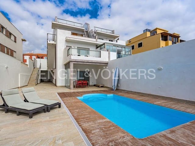 2 slaapkamer Appartement te koop in Poris de Abona, Arico met zwembad garage - € 561.000 (Ref: 8437885)