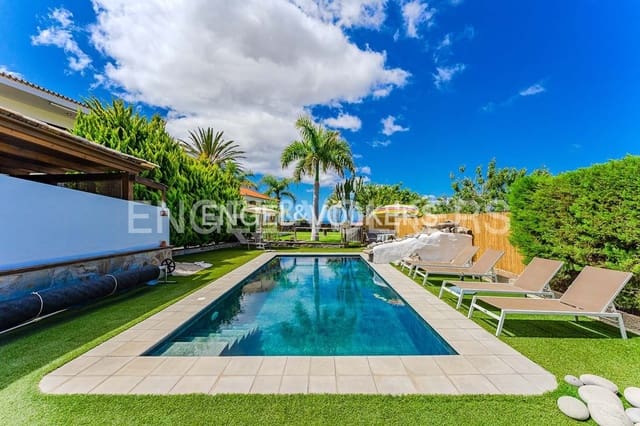 9 sovrum Villa till salu i Guaza, Arona med pool - 1 498 000 € (Ref: 8461067)