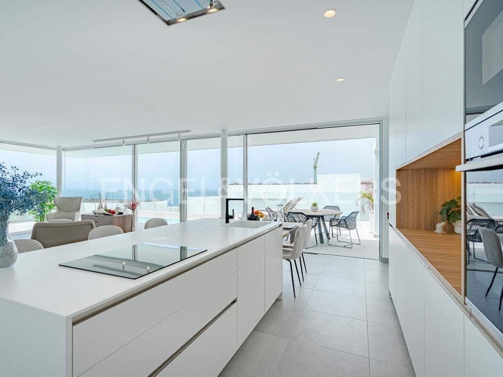 3 soverom Villa til salgs i Costa Adeje med svømmebasseng - € 1 590 000 (Ref: 8500579)