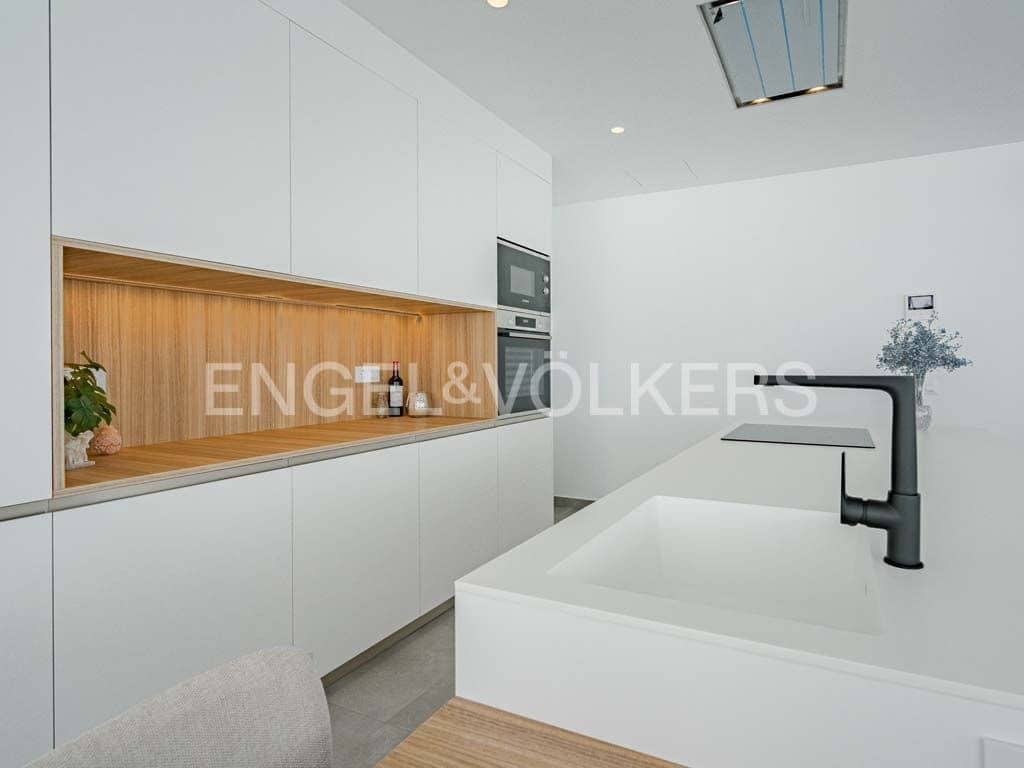 3 soverom Villa til salgs i Costa Adeje med svømmebasseng - € 1 590 000 (Ref: 8500579)