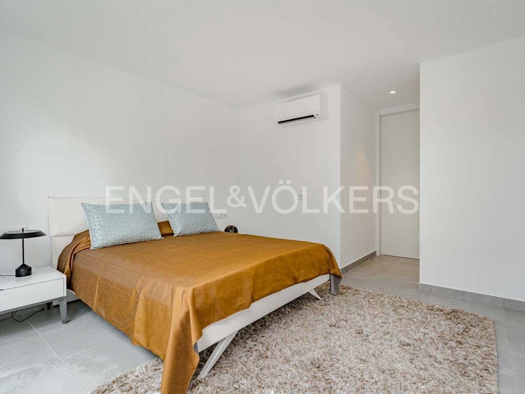 3 soverom Villa til salgs i Costa Adeje med svømmebasseng - € 1 590 000 (Ref: 8500579)