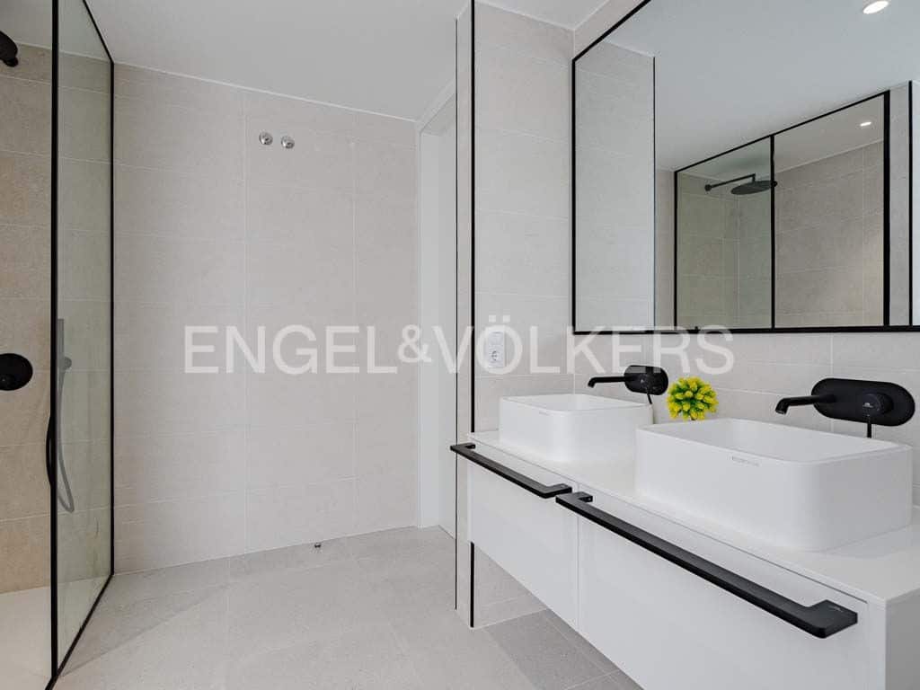 3 soverom Villa til salgs i Costa Adeje med svømmebasseng - € 1 590 000 (Ref: 8500579)