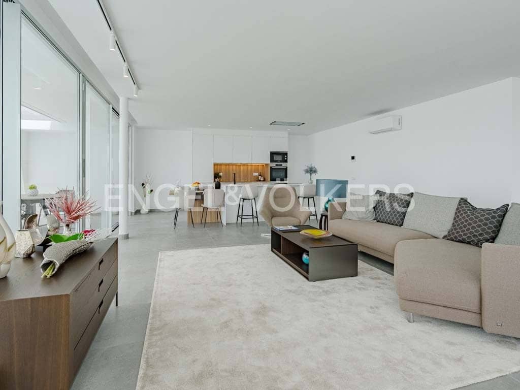 3 soverom Villa til salgs i Costa Adeje med svømmebasseng - € 1 590 000 (Ref: 8500579)