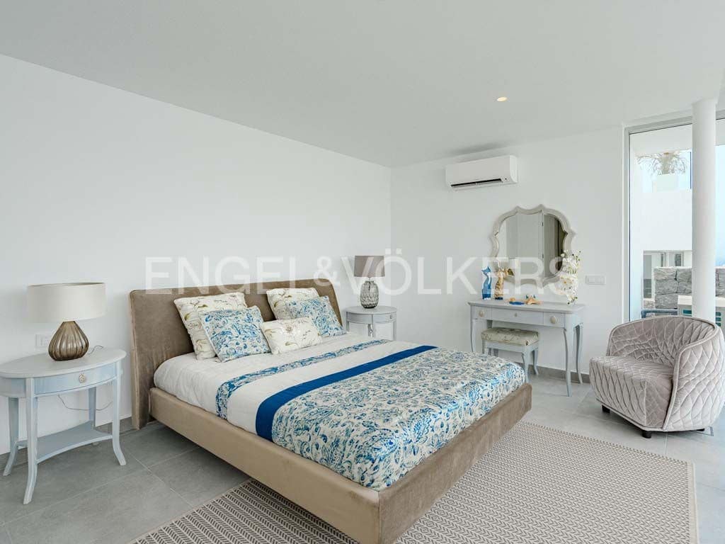 3 soverom Villa til salgs i Costa Adeje med svømmebasseng - € 1 590 000 (Ref: 8500579)