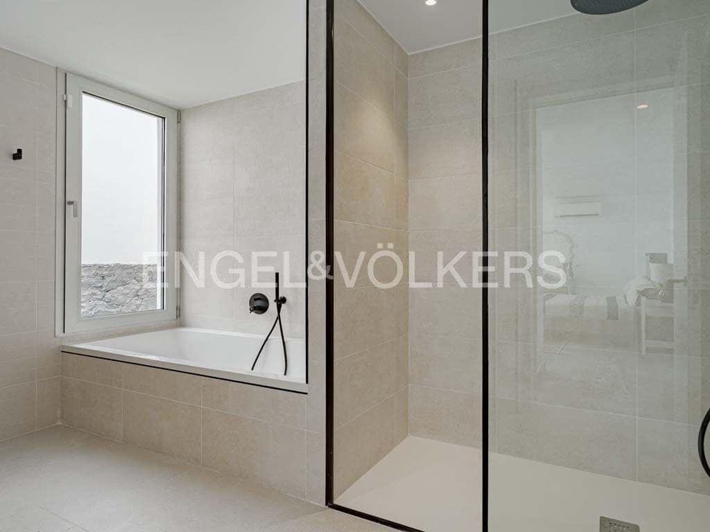 3 soverom Villa til salgs i Costa Adeje med svømmebasseng - € 1 590 000 (Ref: 8500579)