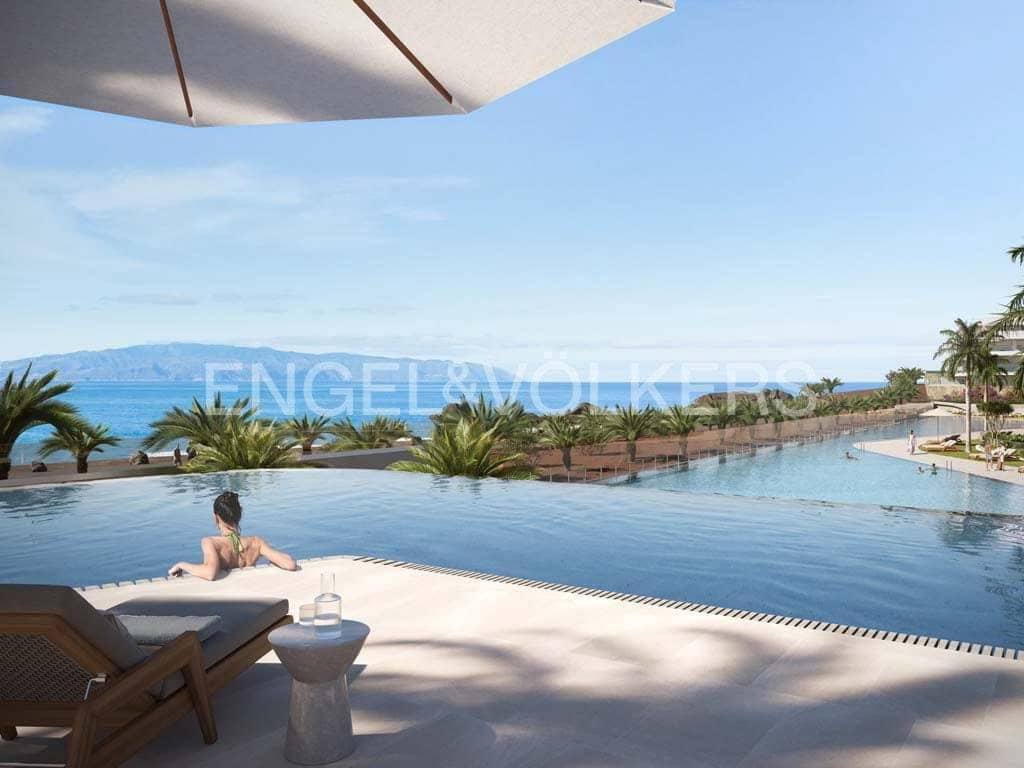 4 bedroom Apartment for sale in Playa San Juan with pool - € 1,080,000 (Ref: 8535985)
