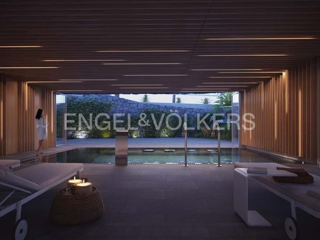 4 bedroom Apartment for sale in Playa San Juan with pool - € 1,080,000 (Ref: 8535985)