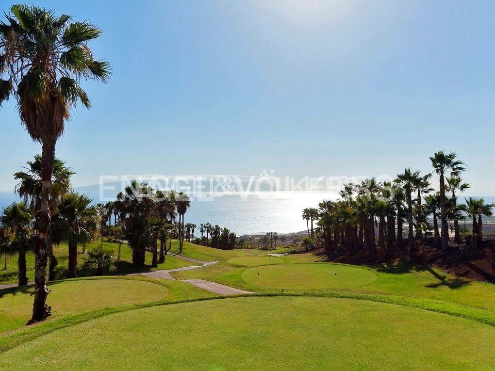 Ubebygd land til salgs i Guia de Isora - € 830 000 (Ref: 8535990)