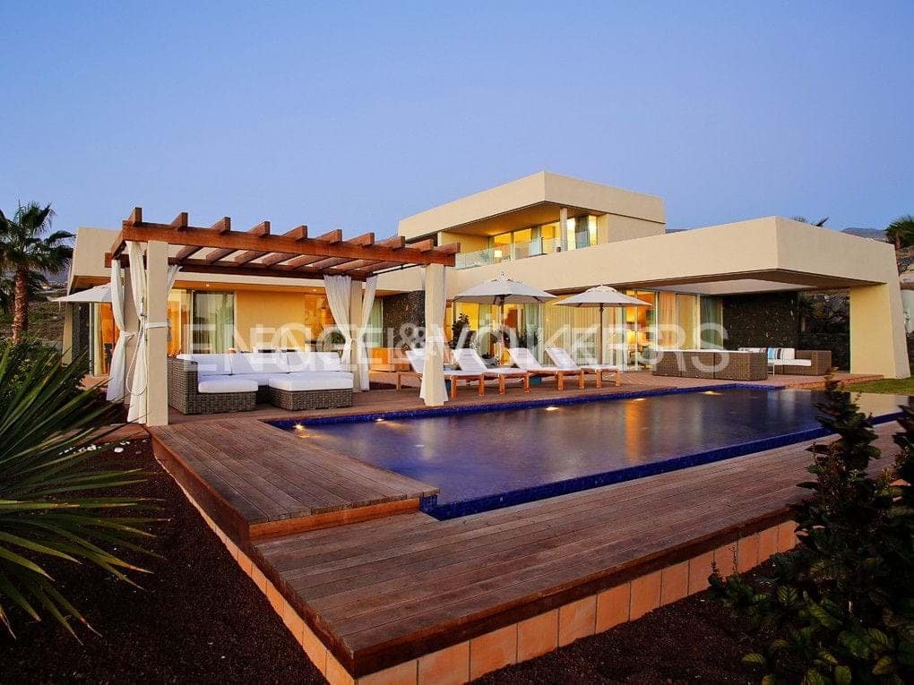 Ubebygd land til salgs i Guia de Isora - € 830 000 (Ref: 8535990)