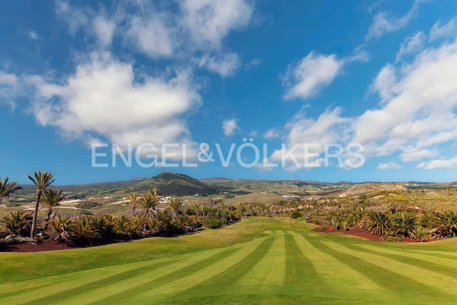 Grond te koop in Guia de Isora - € 830.000 (Ref: 8535990)