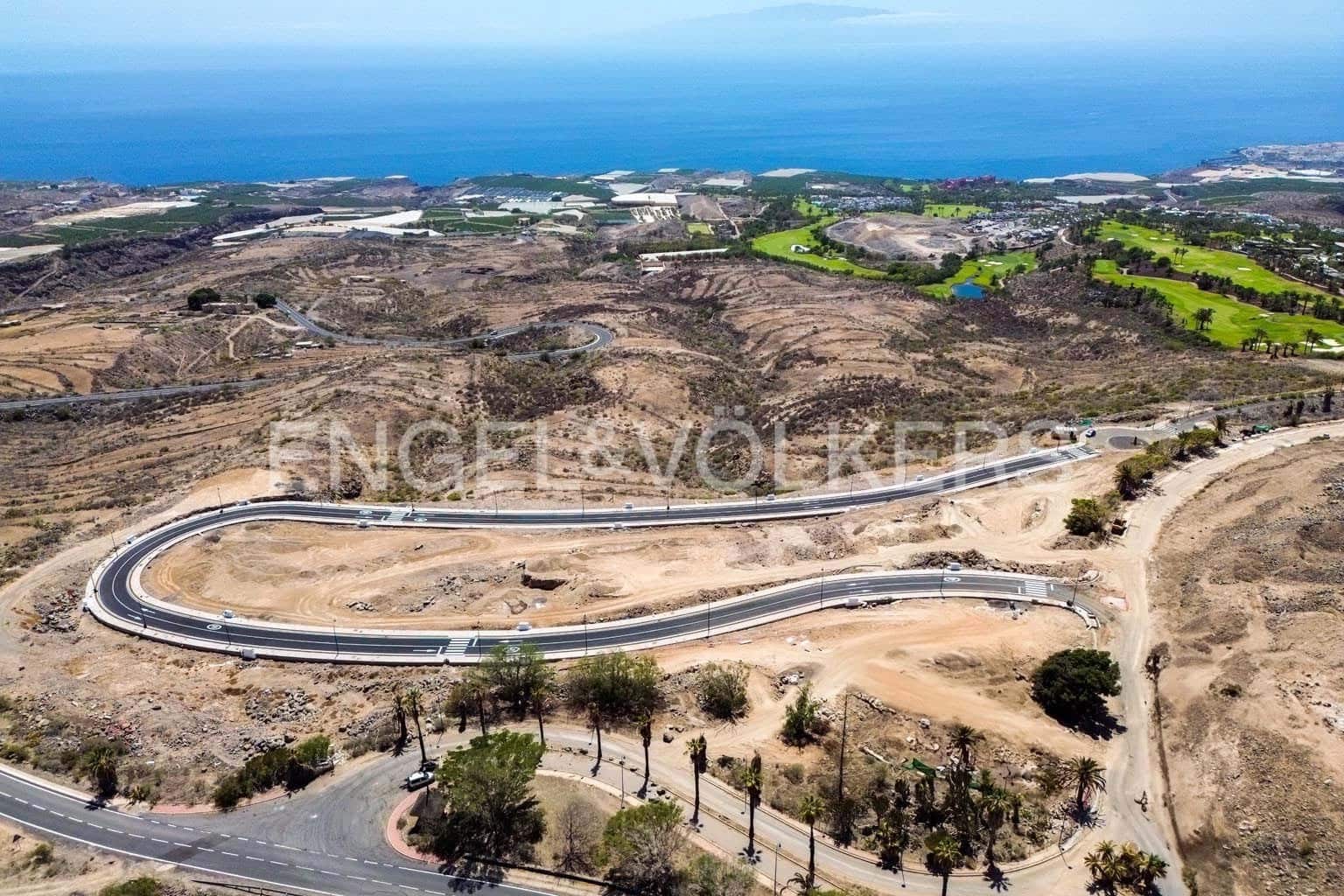 Teren niezagospodarowany na sprzedaż w Guia de Isora - 830 000 € (Ref: 8535990)