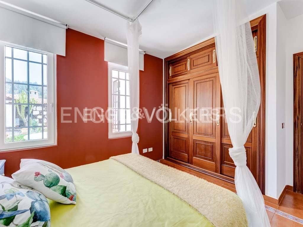 5 soveværelse Villa til salg i Santiago del Teide med garage - € 995.000 (Ref: 8535991)