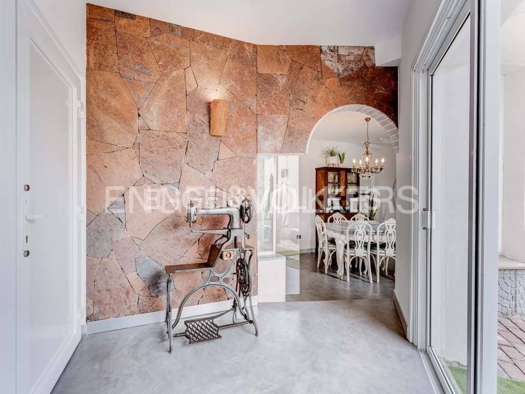 5 soveværelse Villa til salg i Santiago del Teide med garage - € 995.000 (Ref: 8535991)