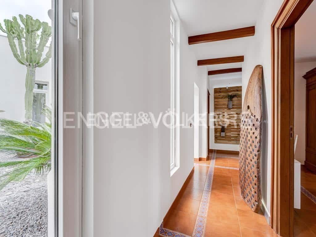 5 soveværelse Villa til salg i Santiago del Teide med garage - € 995.000 (Ref: 8535991)