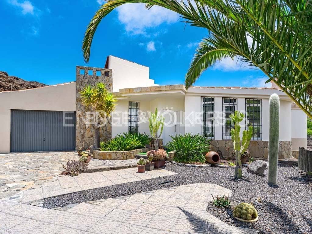 5 soveværelse Villa til salg i Santiago del Teide med garage - € 995.000 (Ref: 8535991)