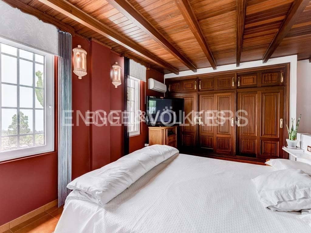 5 soveværelse Villa til salg i Santiago del Teide med garage - € 995.000 (Ref: 8535991)