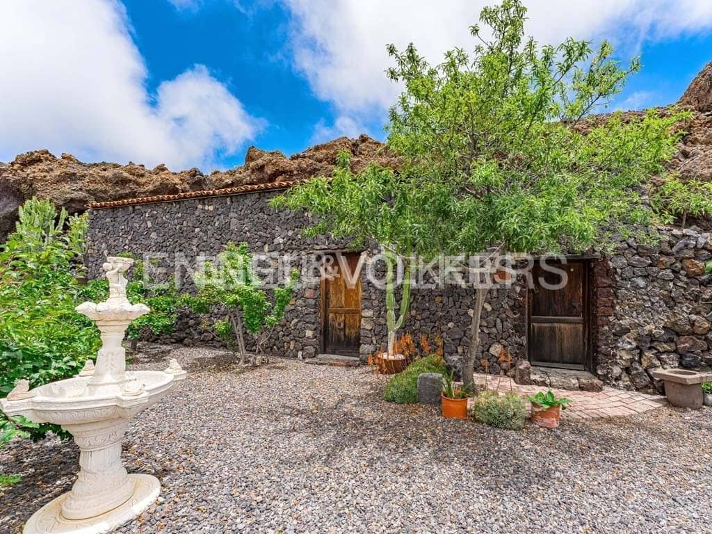 5 soveværelse Villa til salg i Santiago del Teide med garage - € 995.000 (Ref: 8535991)