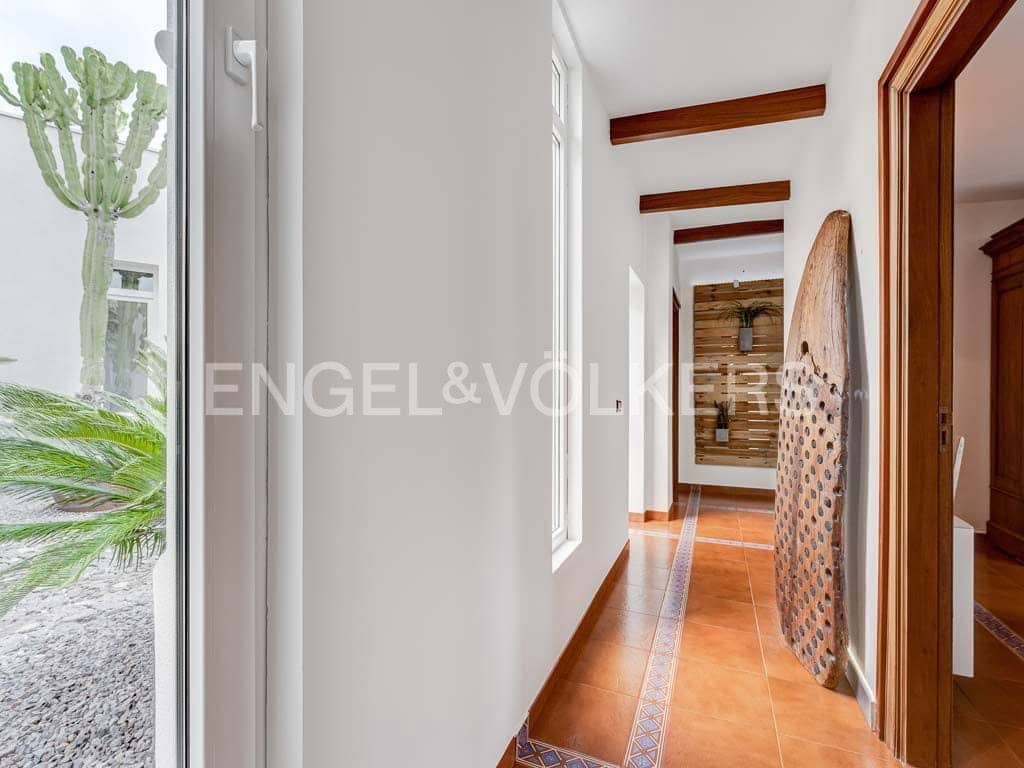 5 chambre Villa/Maison à vendre à Santiago del Teide avec garage - 995 000 € (Ref: 8535991)