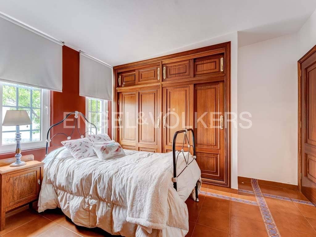 5 chambre Villa/Maison à vendre à Santiago del Teide avec garage - 995 000 € (Ref: 8535991)