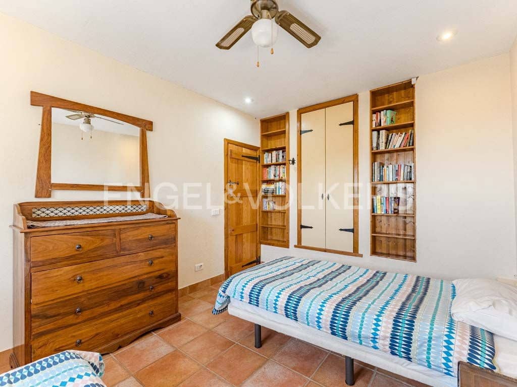 4 soveværelse Villa til salg i Arona med swimmingpool - € 800.000 (Ref: 8562361)