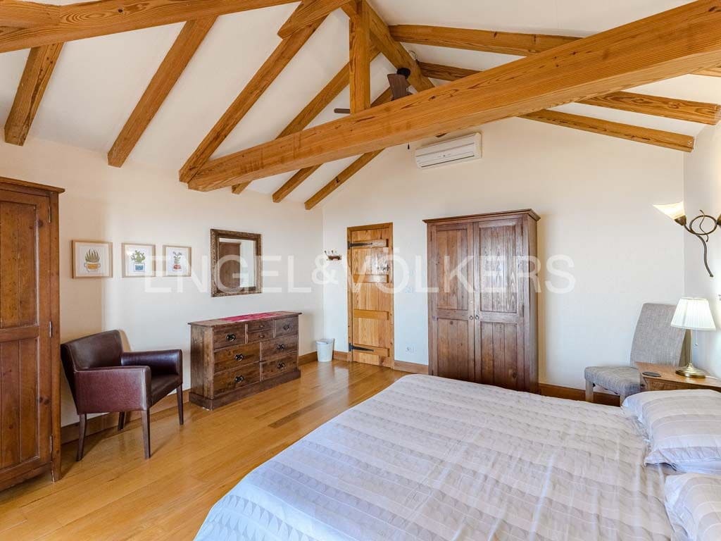 4 soveværelse Villa til salg i Arona med swimmingpool - € 800.000 (Ref: 8562361)