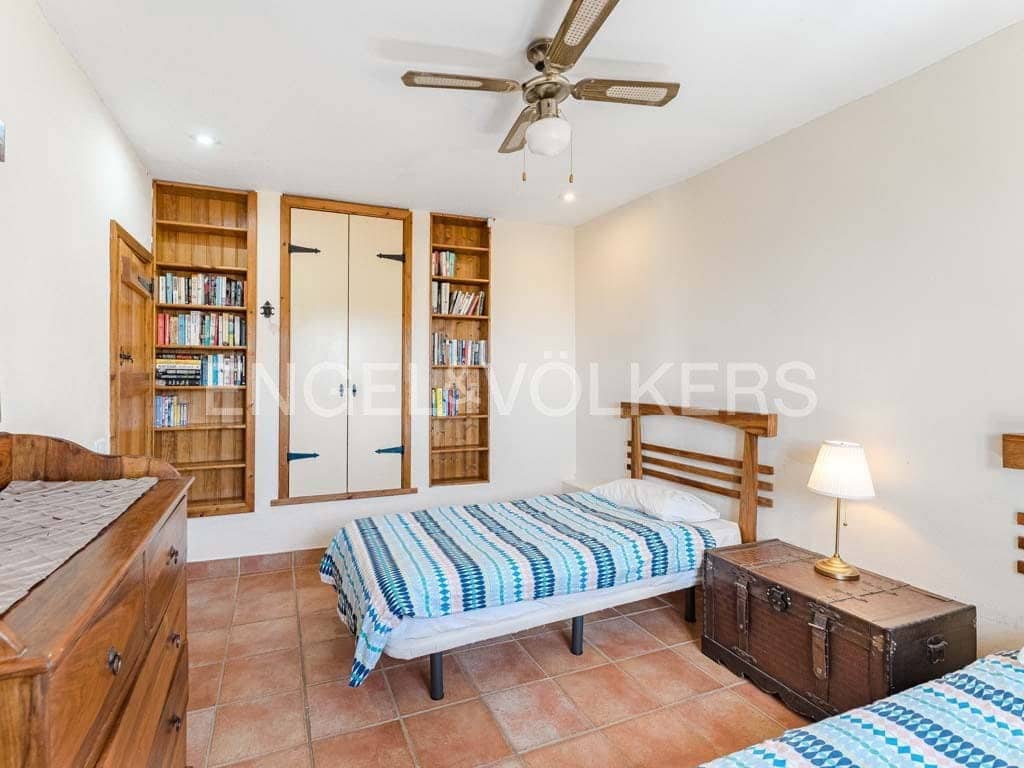 4 soveværelse Villa til salg i Arona med swimmingpool - € 800.000 (Ref: 8562361)