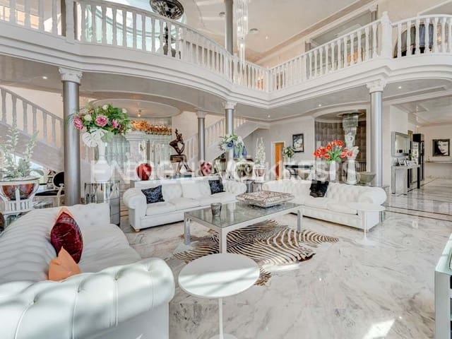 5 sypialnia Willa na sprzedaż w San Eugenio, Adeje z basenem garażem - 7 500 000 € (Ref: 8699280)