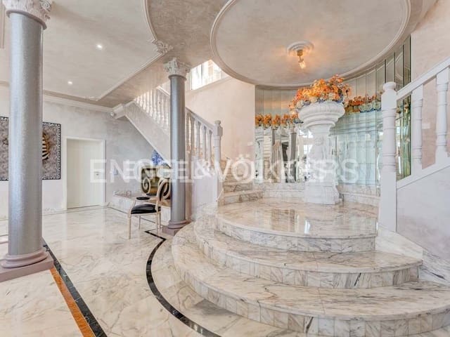 5 sypialnia Willa na sprzedaż w San Eugenio, Adeje z basenem garażem - 7 500 000 € (Ref: 8699280)