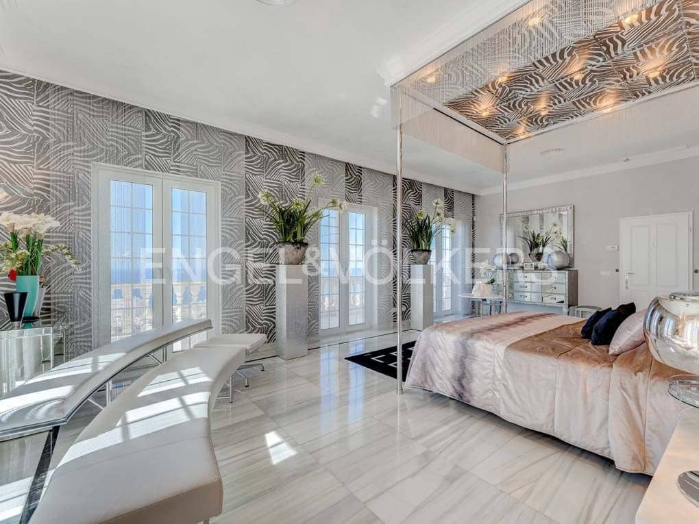 5 soveværelse Villa til salg i San Eugenio med swimmingpool garage - € 7.500.000 (Ref: 8699280)