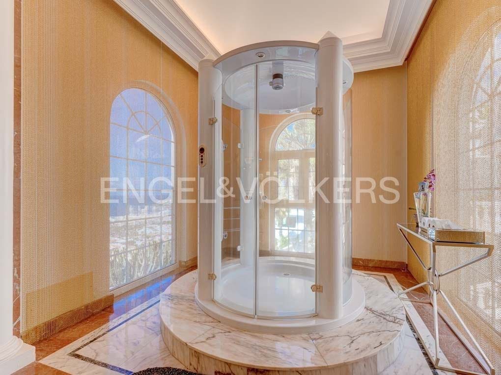 5 soveværelse Villa til salg i San Eugenio med swimmingpool garage - € 7.500.000 (Ref: 8699280)