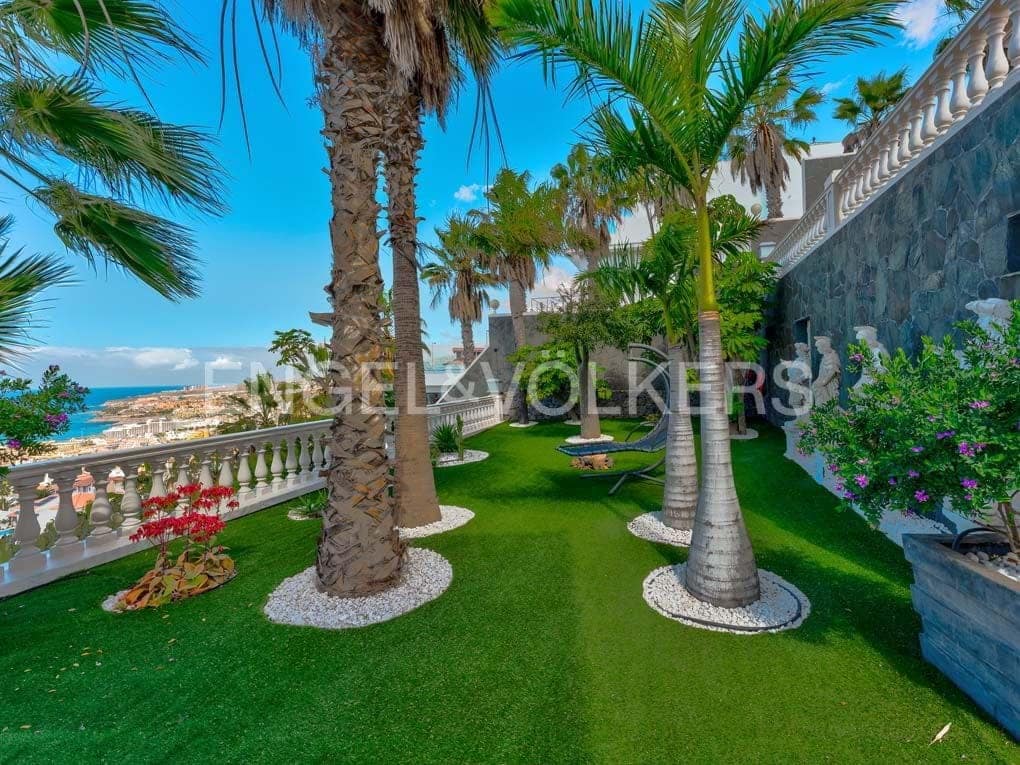 5 soveværelse Villa til salg i San Eugenio med swimmingpool garage - € 7.500.000 (Ref: 8699280)