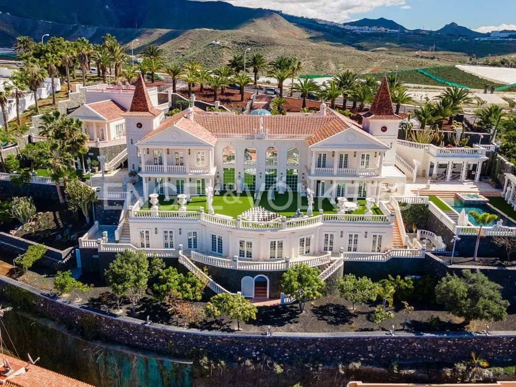 5 soveværelse Villa til salg i San Eugenio med swimmingpool garage - € 7.500.000 (Ref: 8699280)