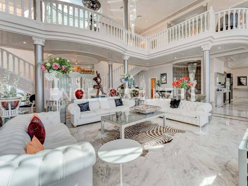 5 soveværelse Villa til salg i San Eugenio med swimmingpool garage - € 7.500.000 (Ref: 8699280)