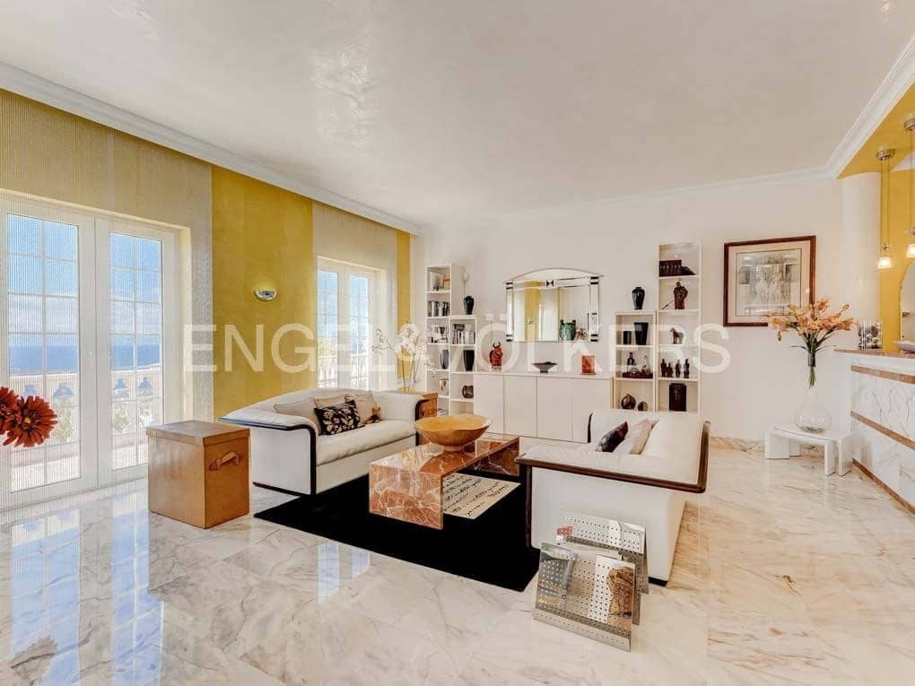 5 soveværelse Villa til salg i San Eugenio med swimmingpool garage - € 7.500.000 (Ref: 8699280)